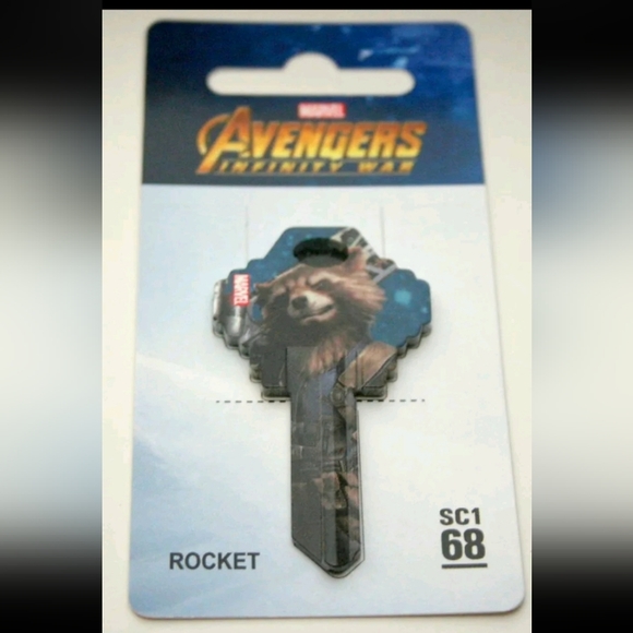 Marvel | Other | Marvel Avengers Infinity War Rocket Gotg Photo Door ...